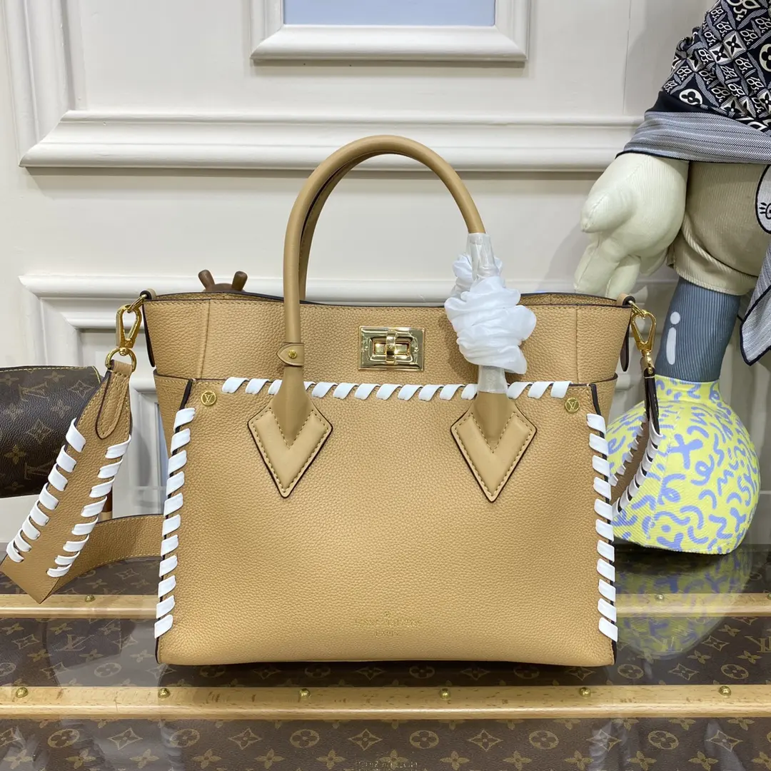 monogram flowers on my side pm bag m21585 6