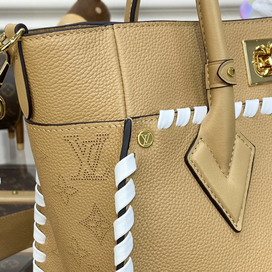 monogram flowers on my side pm bag m21585 7