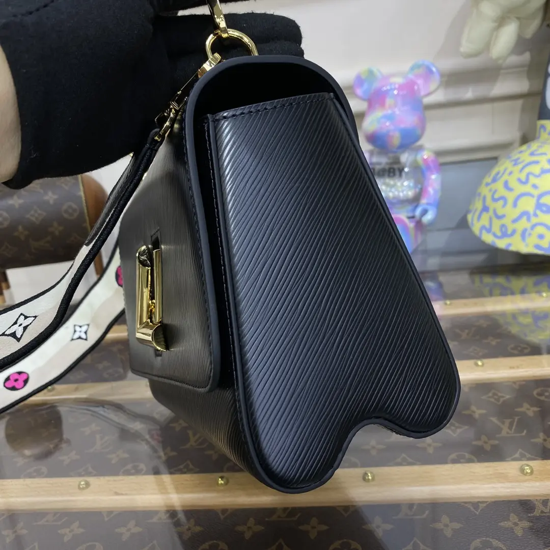 monogram flowers twist mm handbag m21554 3