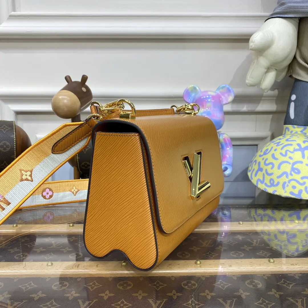 monogram flowers twist mm handbag m21555 6