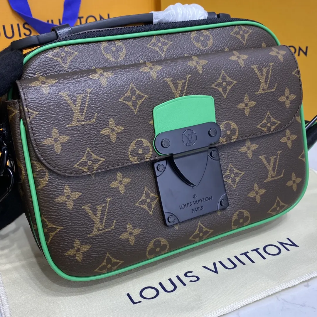 monogram macassar s lock messenger m46246 green 3 monogram macassar s lock messenger m46246 green 3