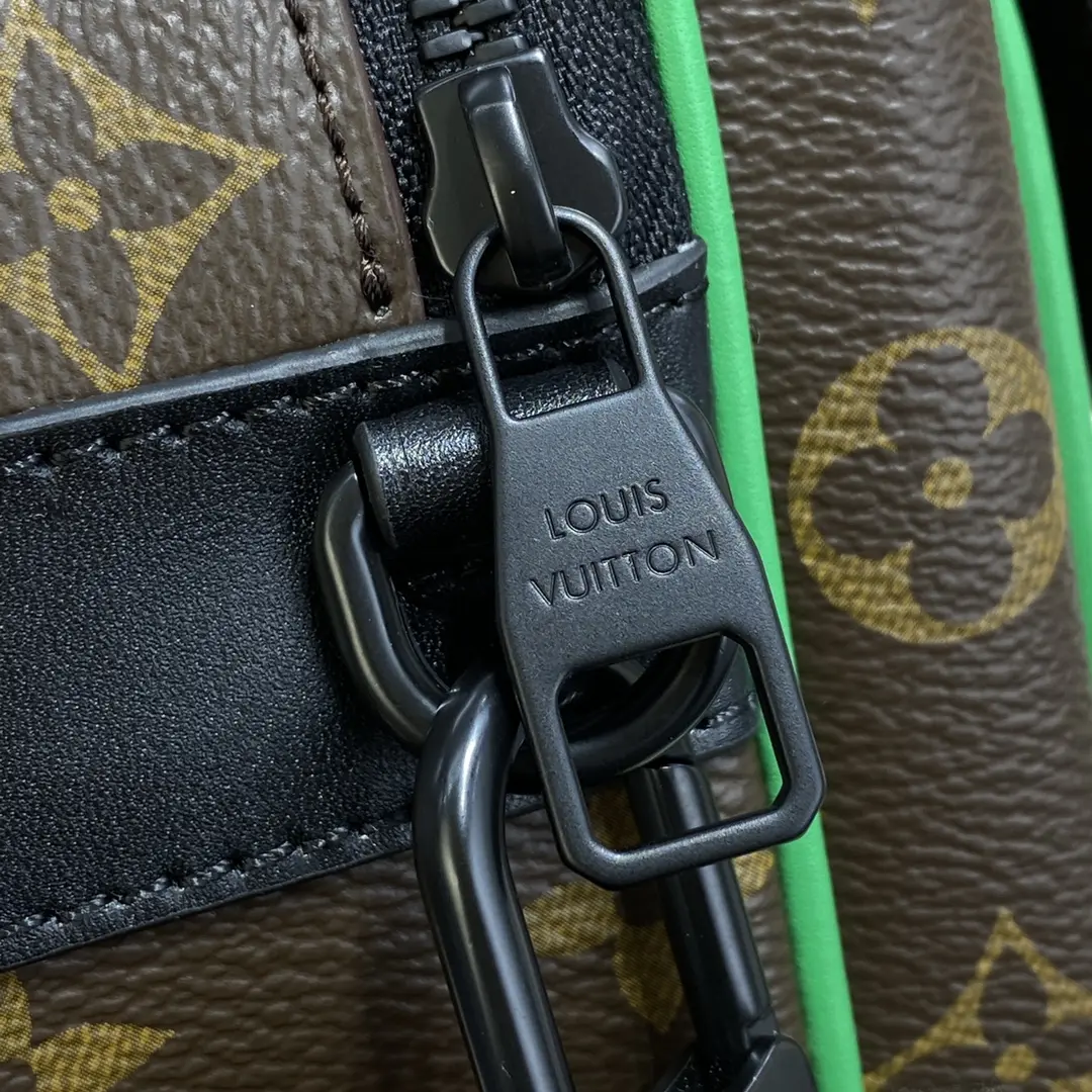 monogram macassar s lock messenger m46246 green 4 monogram macassar s lock messenger m46246 green 4