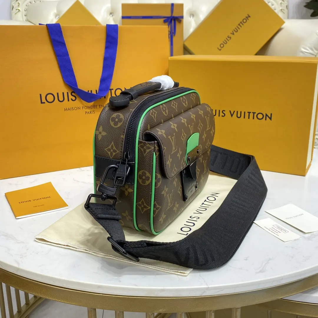 monogram macassar s lock messenger m46246 green 5 monogram macassar s lock messenger m46246 green 5