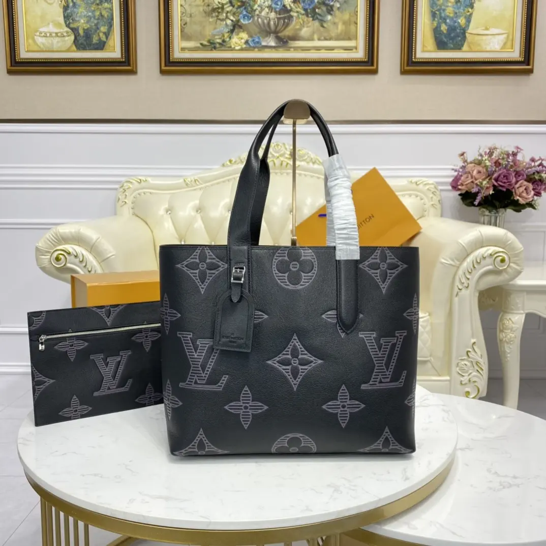 monogram motif cabas voyage m57290 3