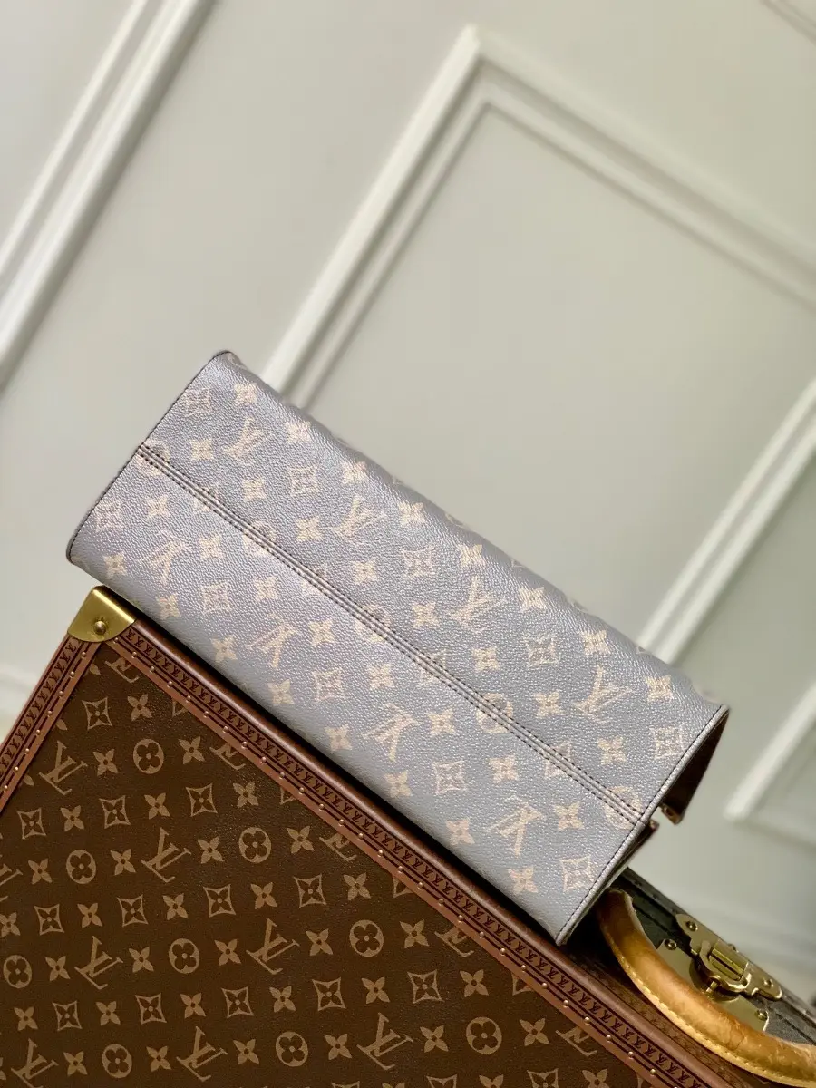 monogram onthego pm tote bag m12415 9