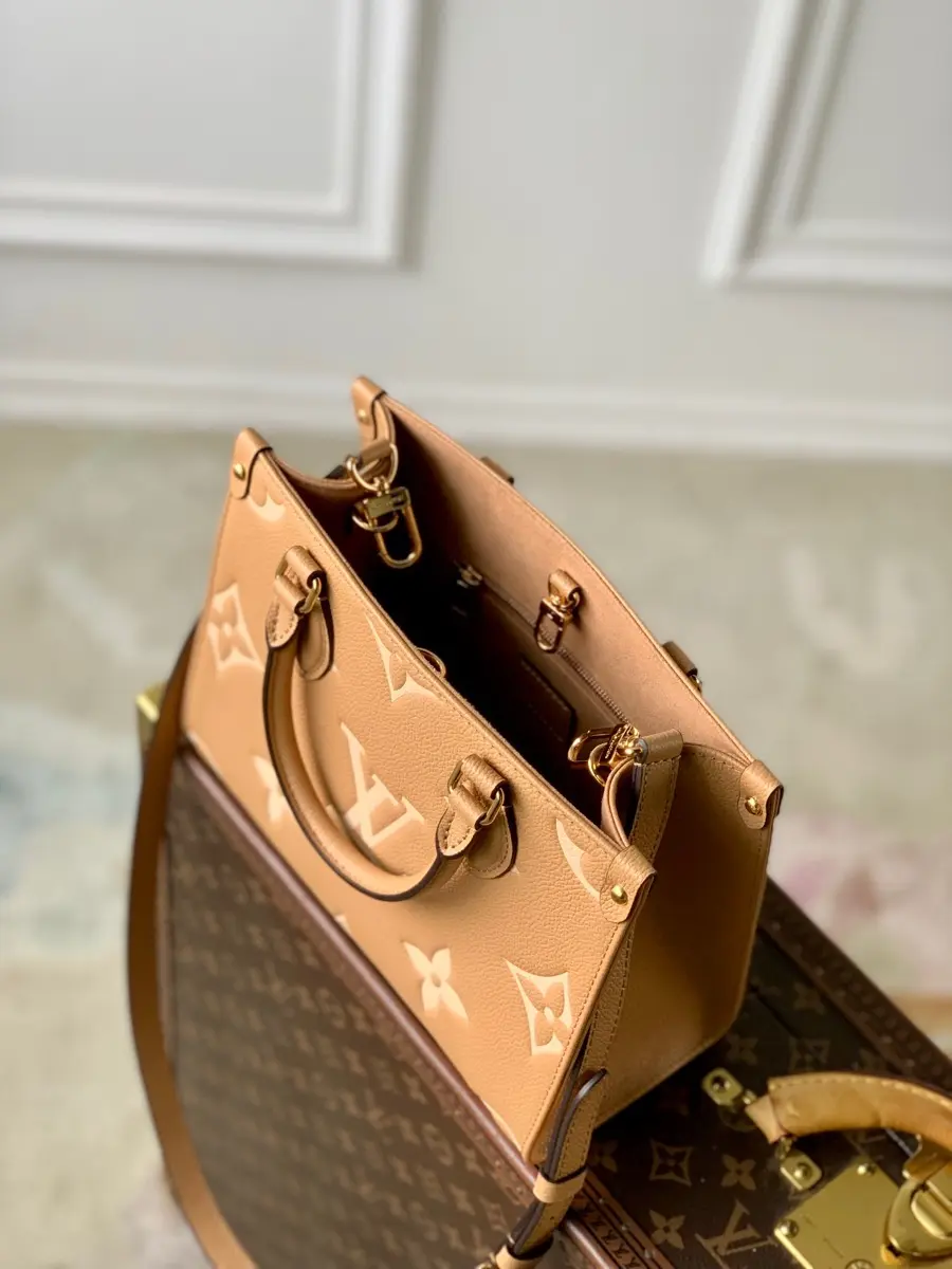 monogram onthego pm tote bag m12513 2