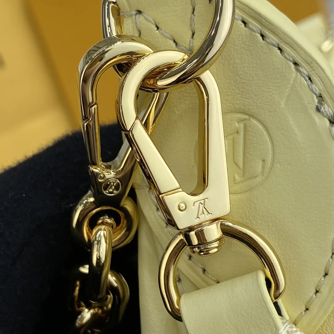 monogram over the moon m59823 3