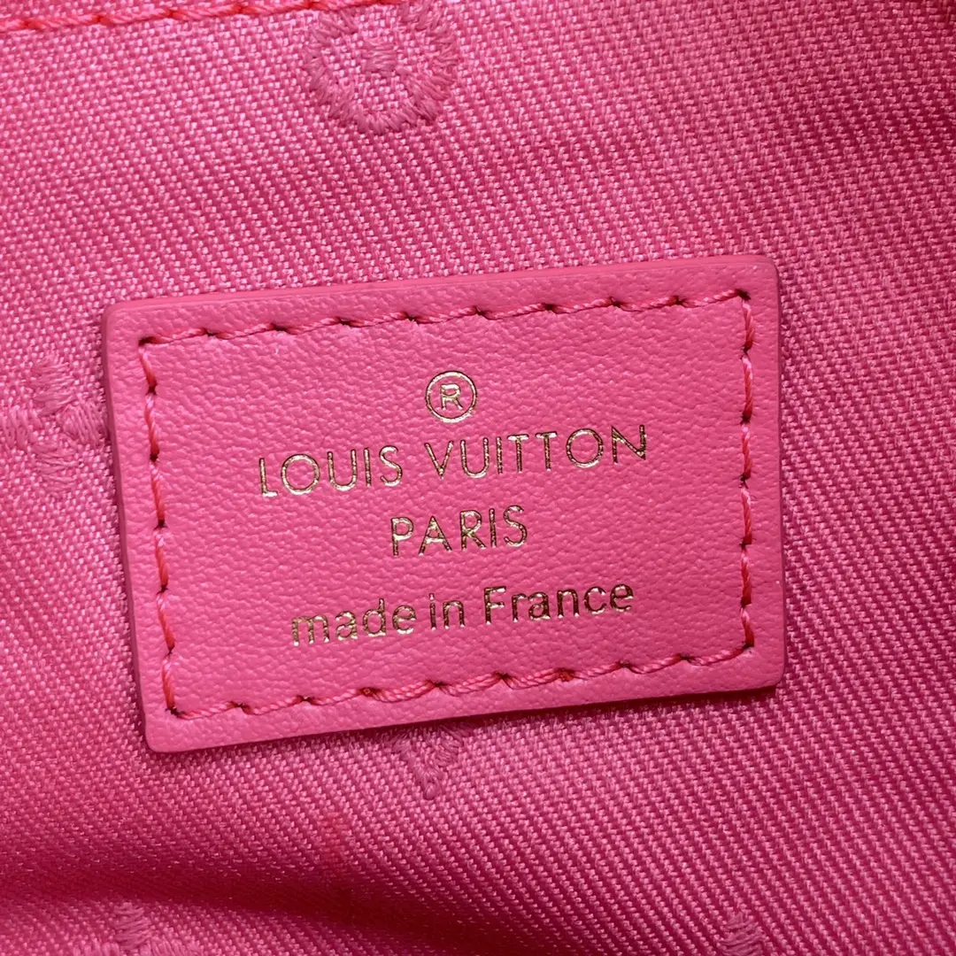 monogram over the moon m59915 2