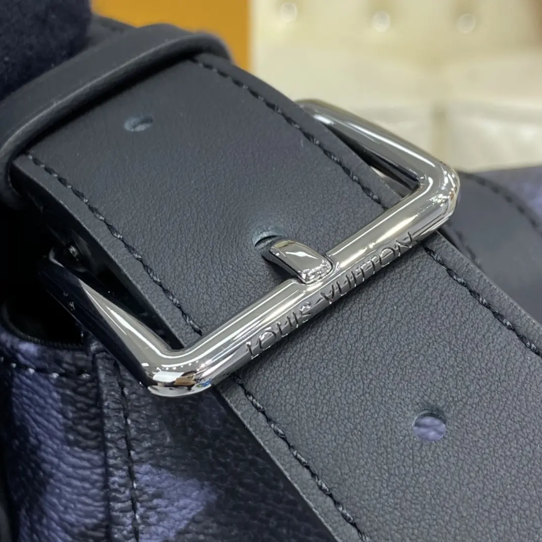 monogram pastel noir trunk messenger m57271 2 monogram pastel noir trunk messenger m57271 2