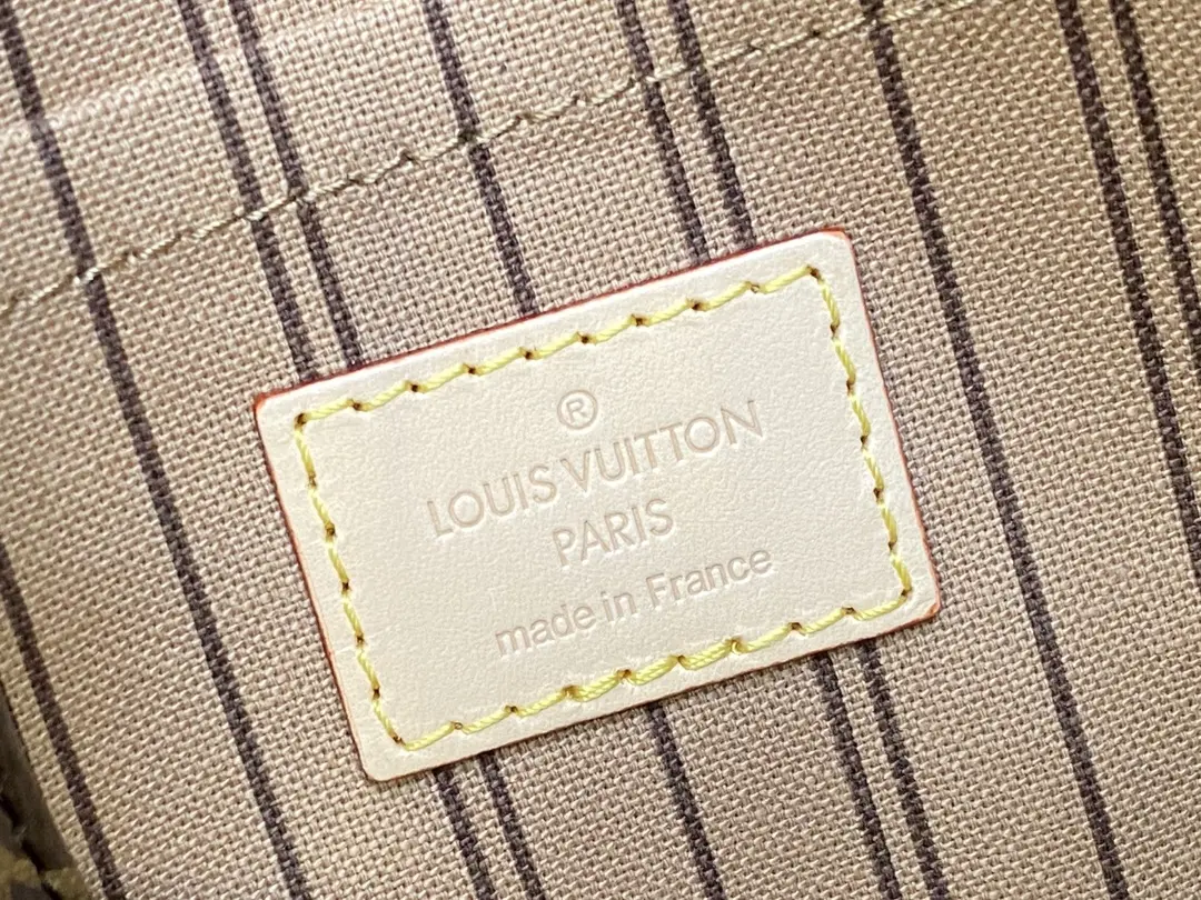 monogram piano handbag m12095 3