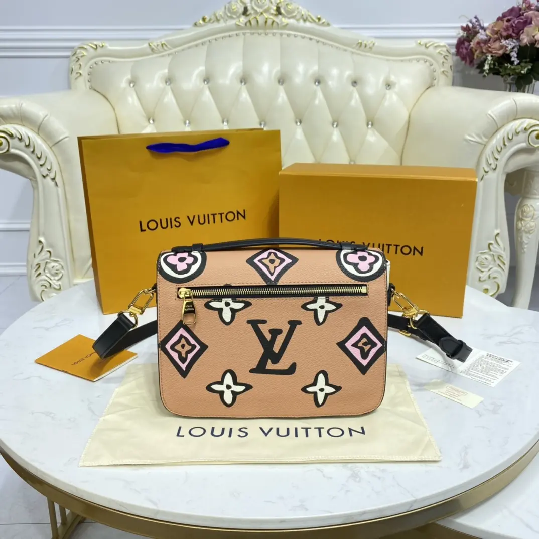 monogram pochette metis m45823 5 monogram pochette metis m45823 5