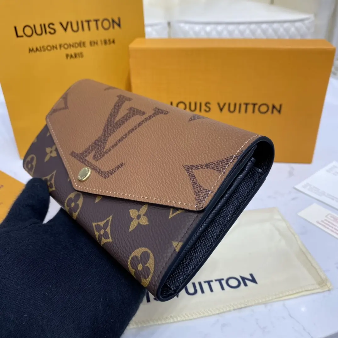 monogram reverse sarah wallet m80726 5