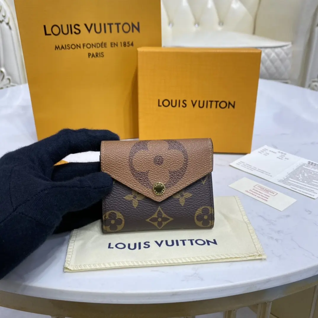 monogram reverse zoe wallet m80725 1 monogram reverse zoe wallet m80725 1