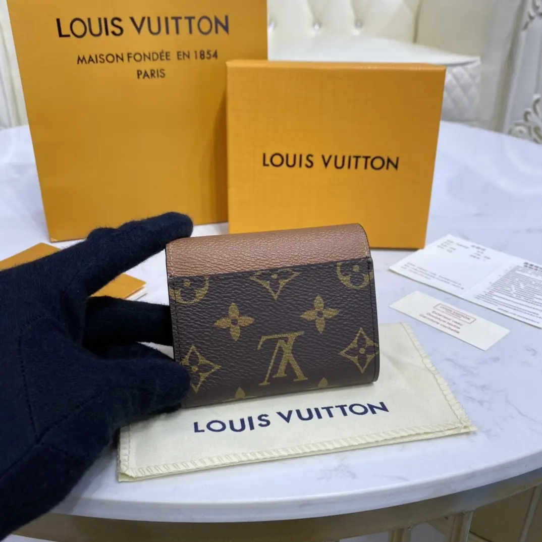 monogram reverse zoe wallet m80725 4