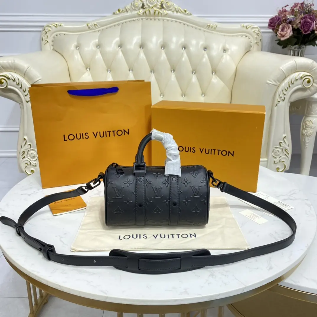 monogram seal keepall xs black m57960 3