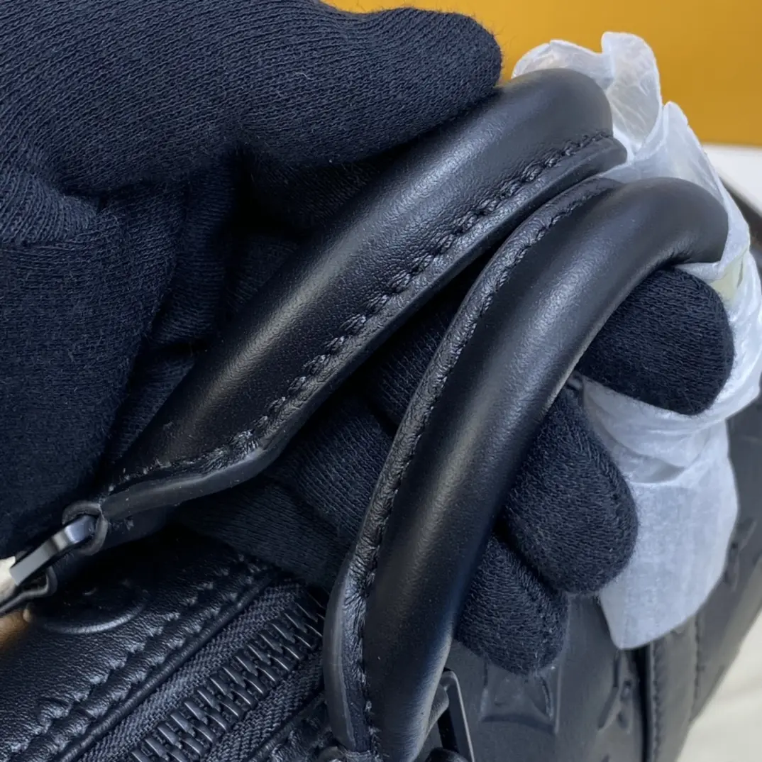 monogram seal keepall xs black m57960 8