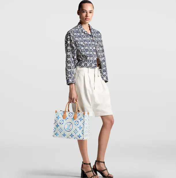 monogram tiles onthego mm handbag m11262 4 monogram tiles onthego mm handbag m11262 4