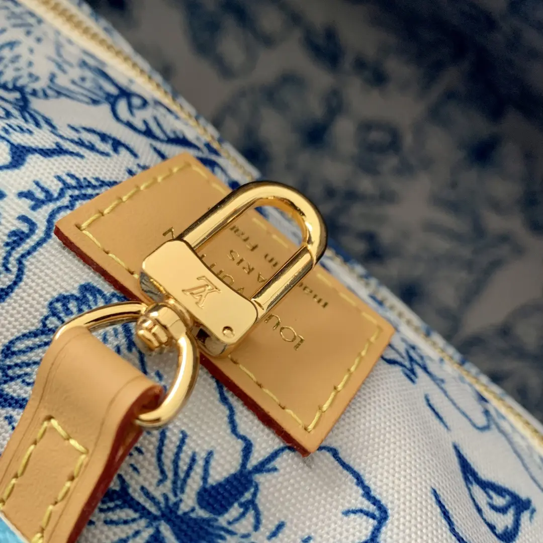 monogram tiles onthego mm handbag m11262 7 monogram tiles onthego mm handbag m11262 7