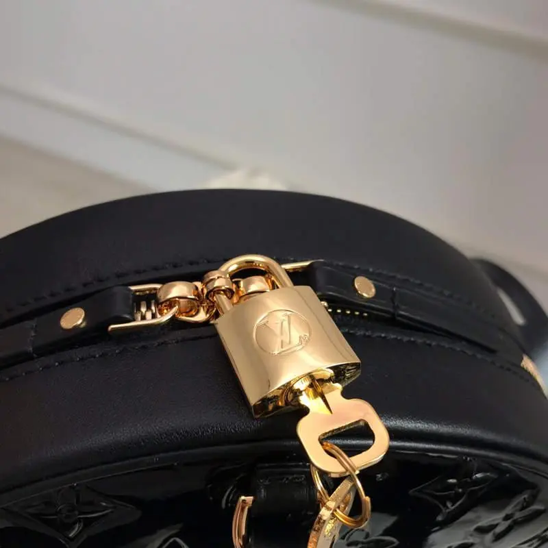 monogram vernis boite chapeau souple m53999 7 monogram vernis boite chapeau souple m53999 7