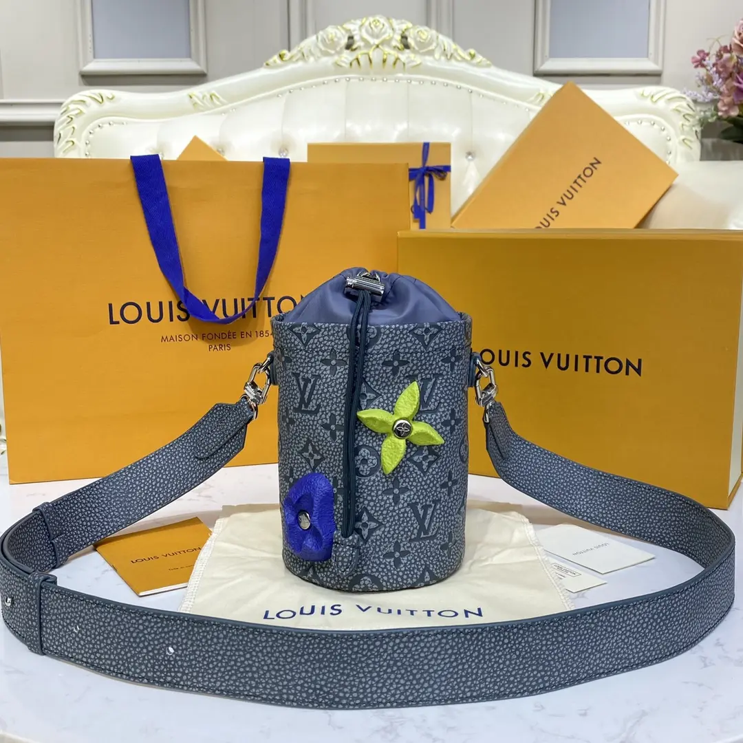 monogram virgil ablohs climbing chalk pouch dark m81572 dark 2 monogram virgil ablohs climbing chalk pouch dark m81572 dark 2