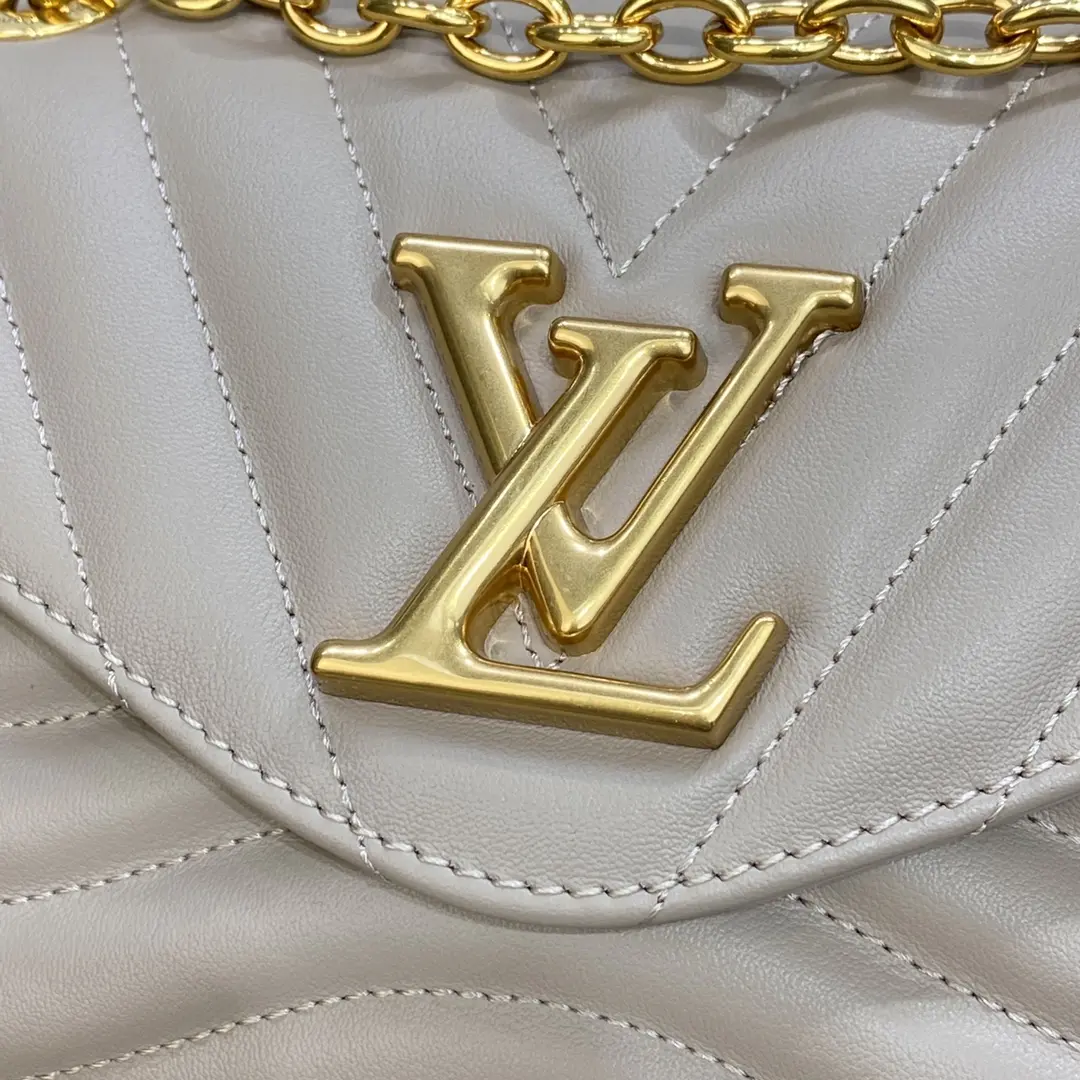 new wave chain bag mm m58550 5