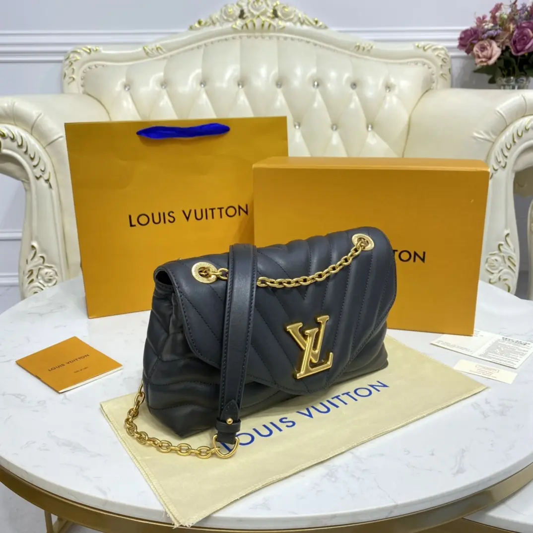 new wave chain bag mm m58552 5
