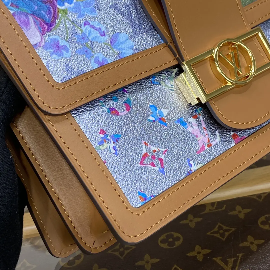nicolas ghesquieres buttercup dauphine mm bag m21266 4