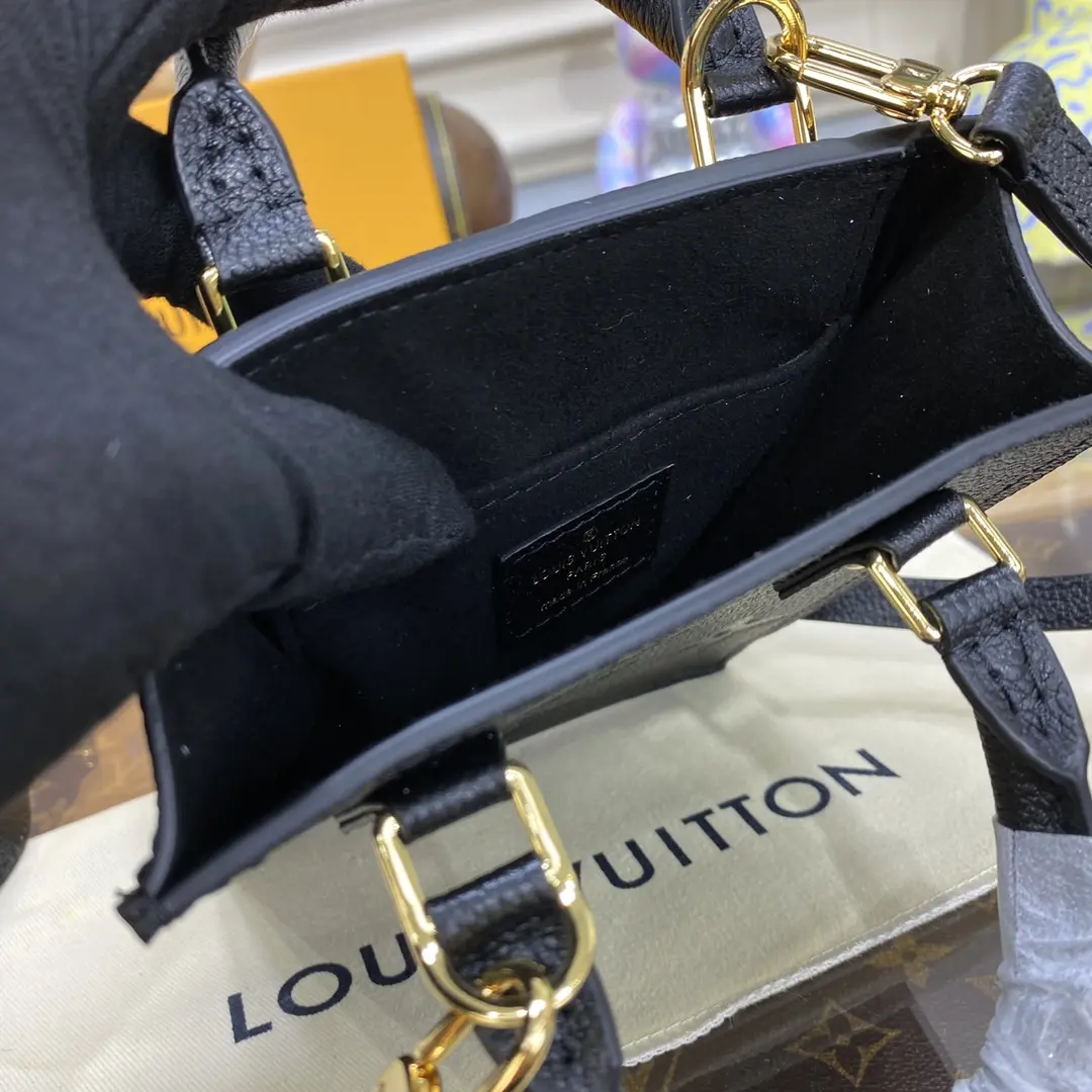 petit sac plat iconic bags m81417 2 petit sac plat iconic bags m81417 2
