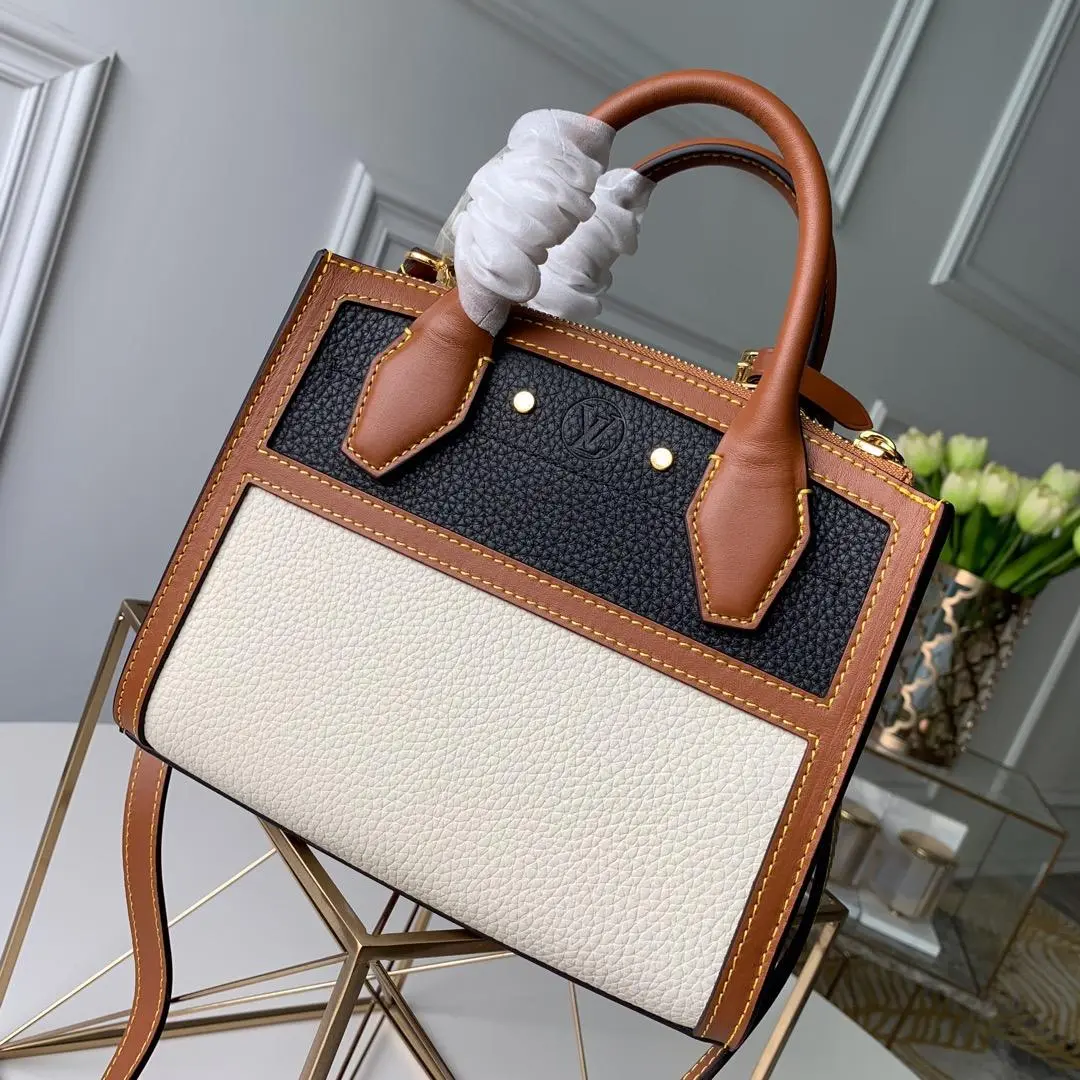 pre fall 2019 city steamer mini black white m53804 black white 4 pre fall 2019 city steamer mini black white m53804 black white 4