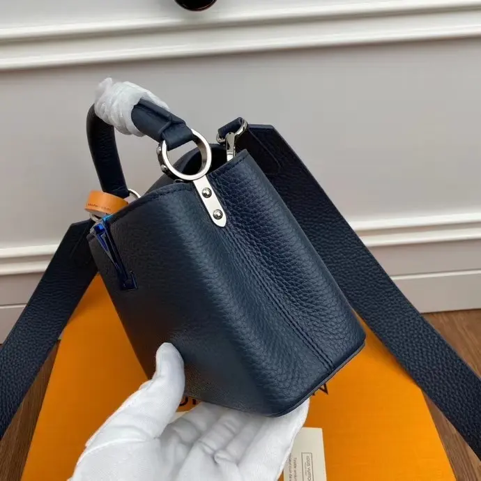 taurillon capucines mini atlantic dark blue m56770 9