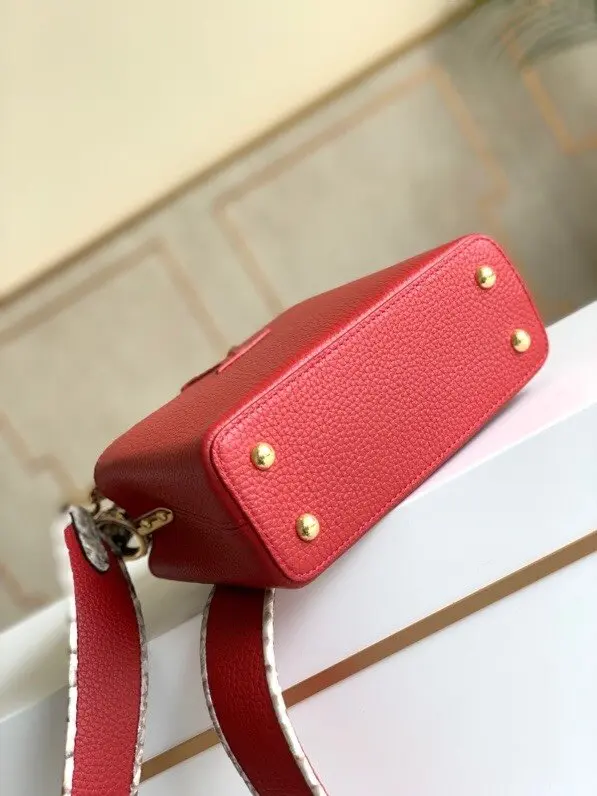 taurillon capucines mini rouge carmin red n97074 6 taurillon capucines mini rouge carmin red n97074 6