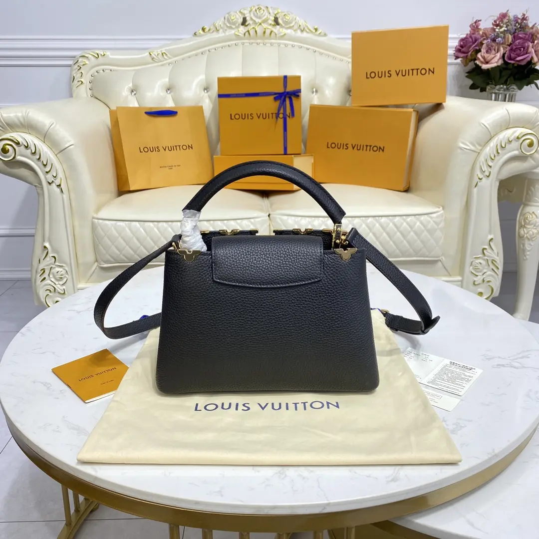 taurillon capucines mm black m54663 7