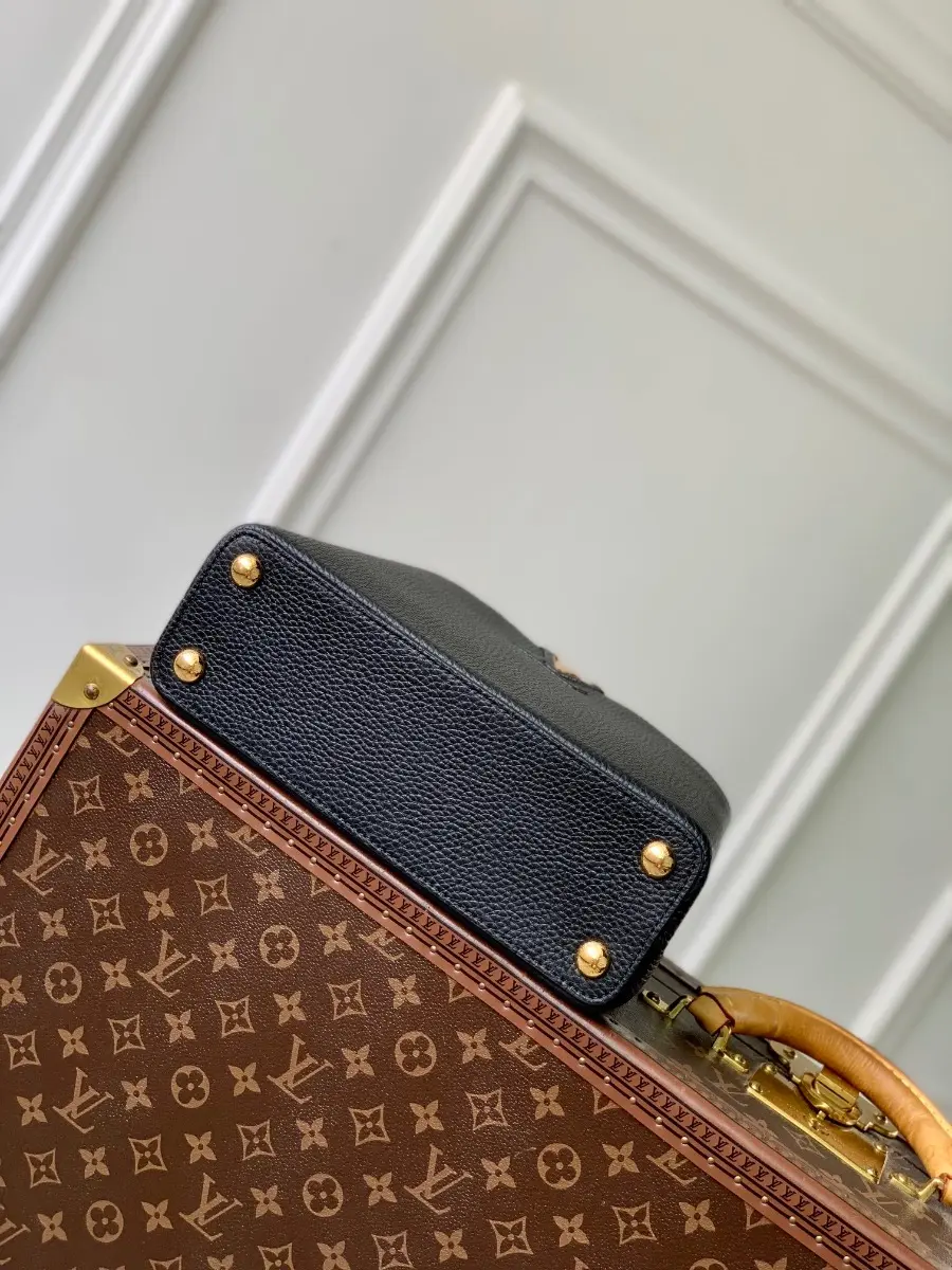 taurillon capucines mm handbag m24727 8 taurillon capucines mm handbag m24727 8