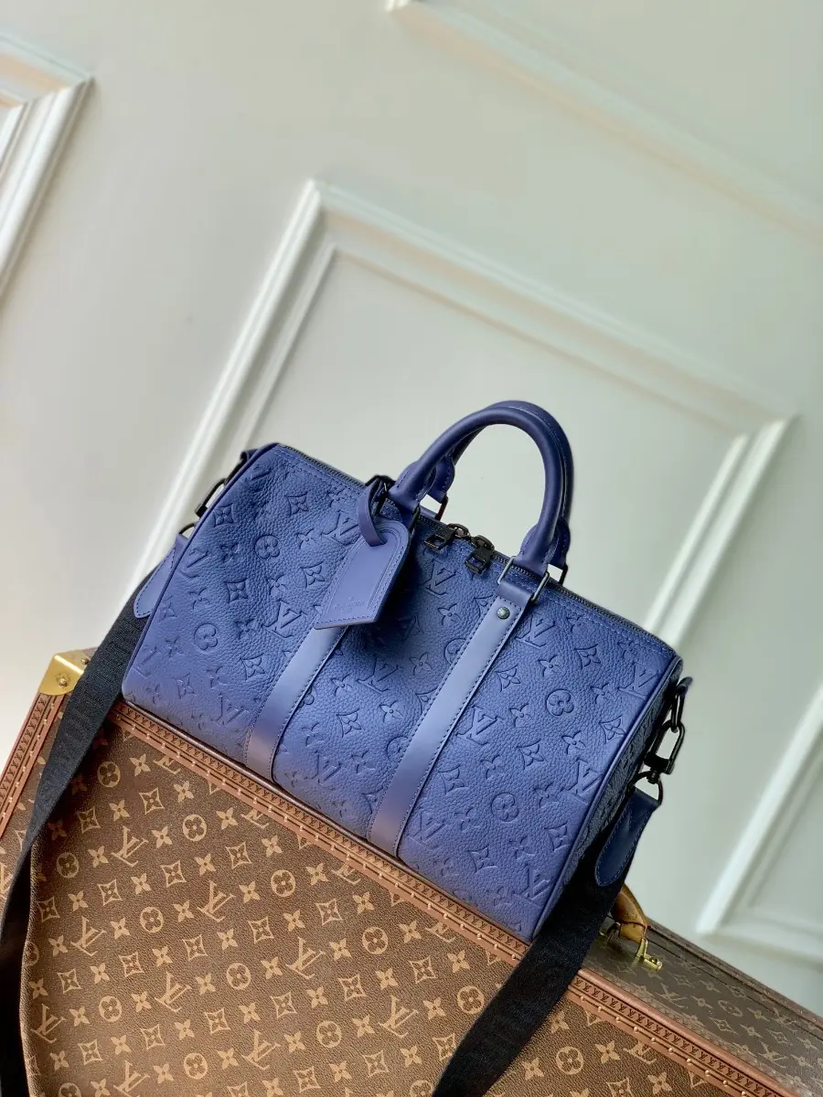 taurillon monogram keepall bandouliere 35 m11691 10 taurillon monogram keepall bandouliere 35 m11691 10