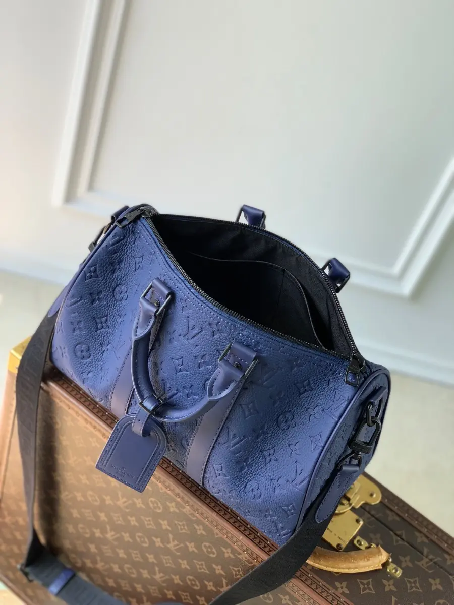 taurillon monogram keepall bandouliere 35 m11691 3 taurillon monogram keepall bandouliere 35 m11691 3