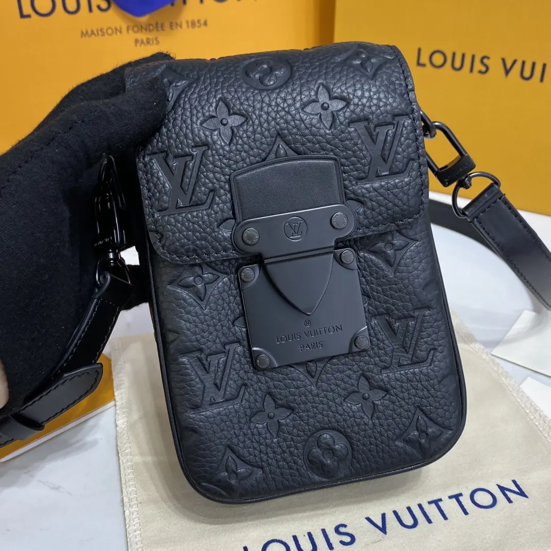 taurillon monogram s lock vertical wearable wallet m81524 6