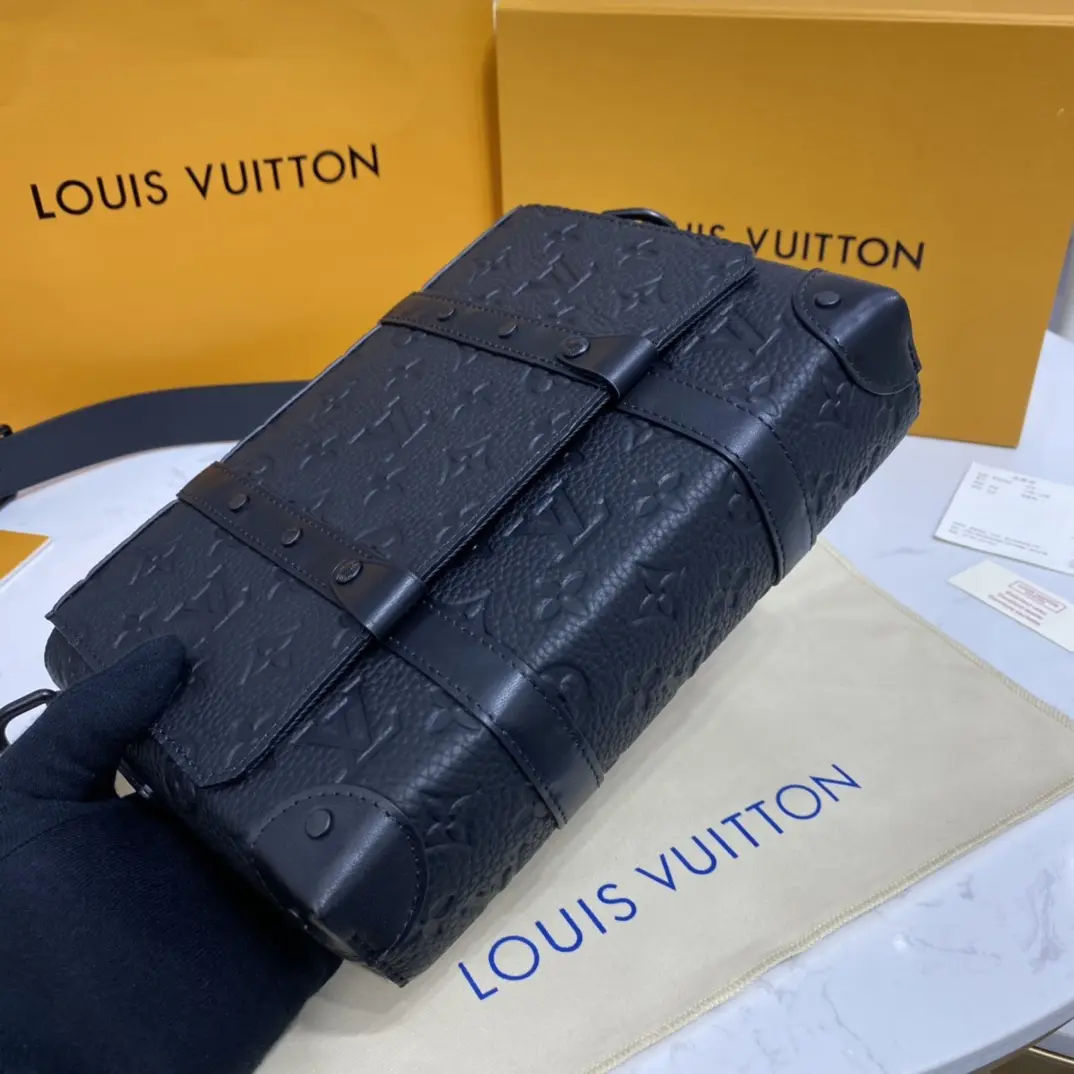 taurillon monogram trunk messenger m57726 4 taurillon monogram trunk messenger m57726 4