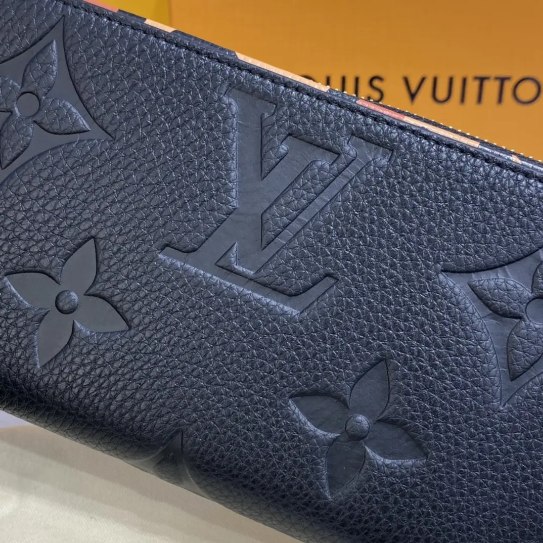 wild at heart zippy wallet m80680 5