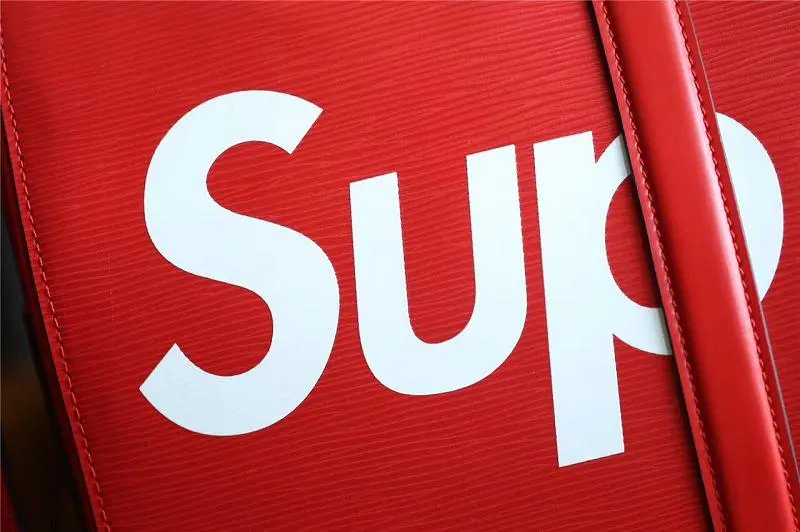 x supreme 2017 premium epi keepall 45 bandouliere red m53419 7 x supreme 2017 premium epi keepall 45 bandouliere red m53419 7