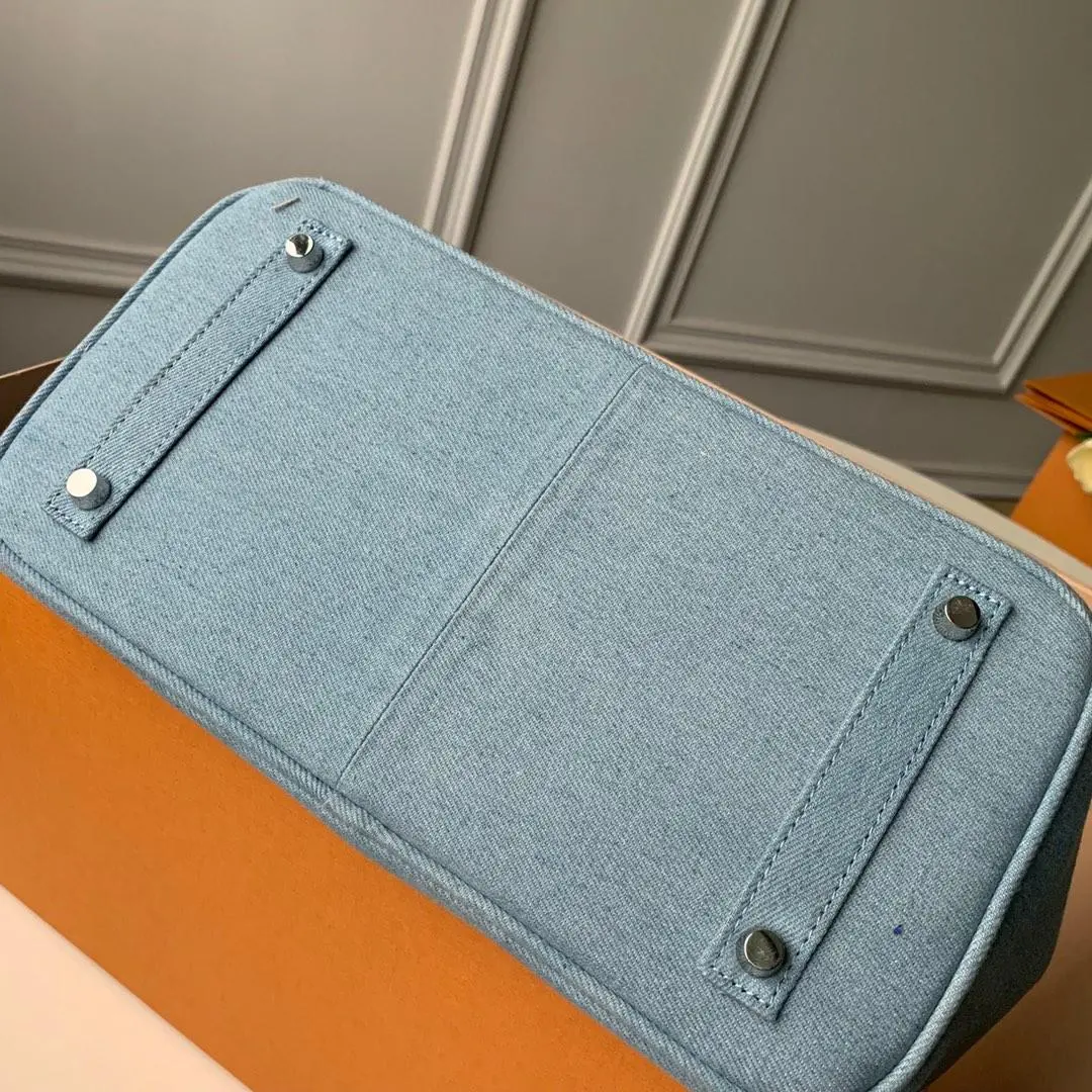 x supreme 2019 humble travel bag birkin 30cm m48888 5 x supreme 2019 humble travel bag birkin 30cm m48888 5