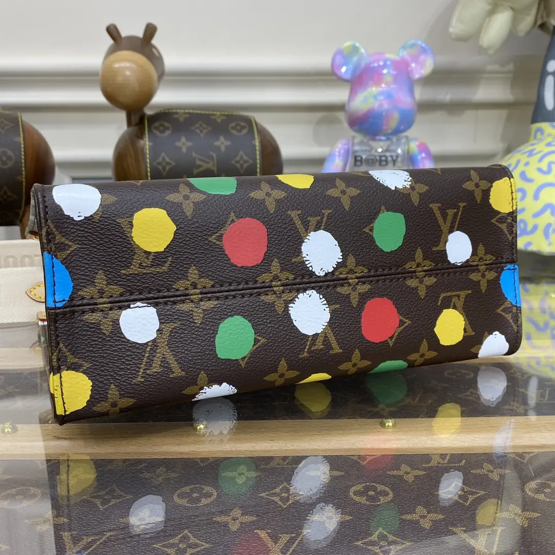 x yayoi kusama lv x yk onthego pm bag m46380 5 x yayoi kusama lv x yk onthego pm bag m46380 5