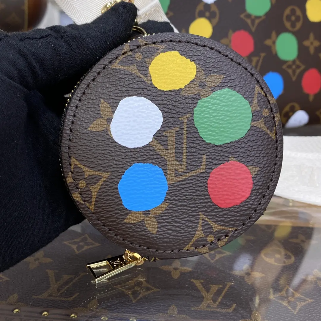 x yayoi kusama lv x yk onthego pm bag m46380 6 x yayoi kusama lv x yk onthego pm bag m46380 6