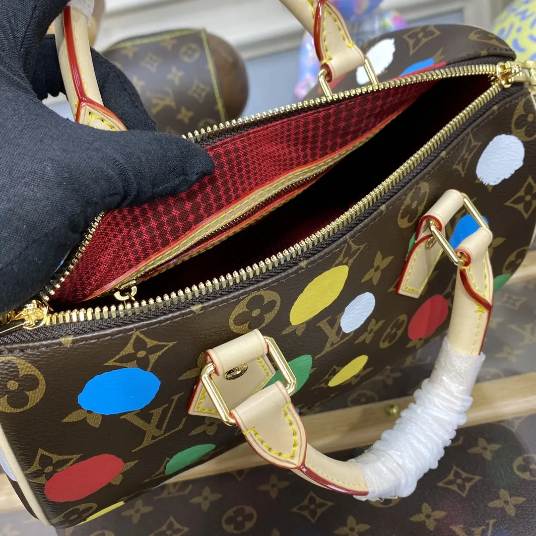 x yayoi kusama lv x yk speedy bandouliere 25 m46433 10 x yayoi kusama lv x yk speedy bandouliere 25 m46433 10