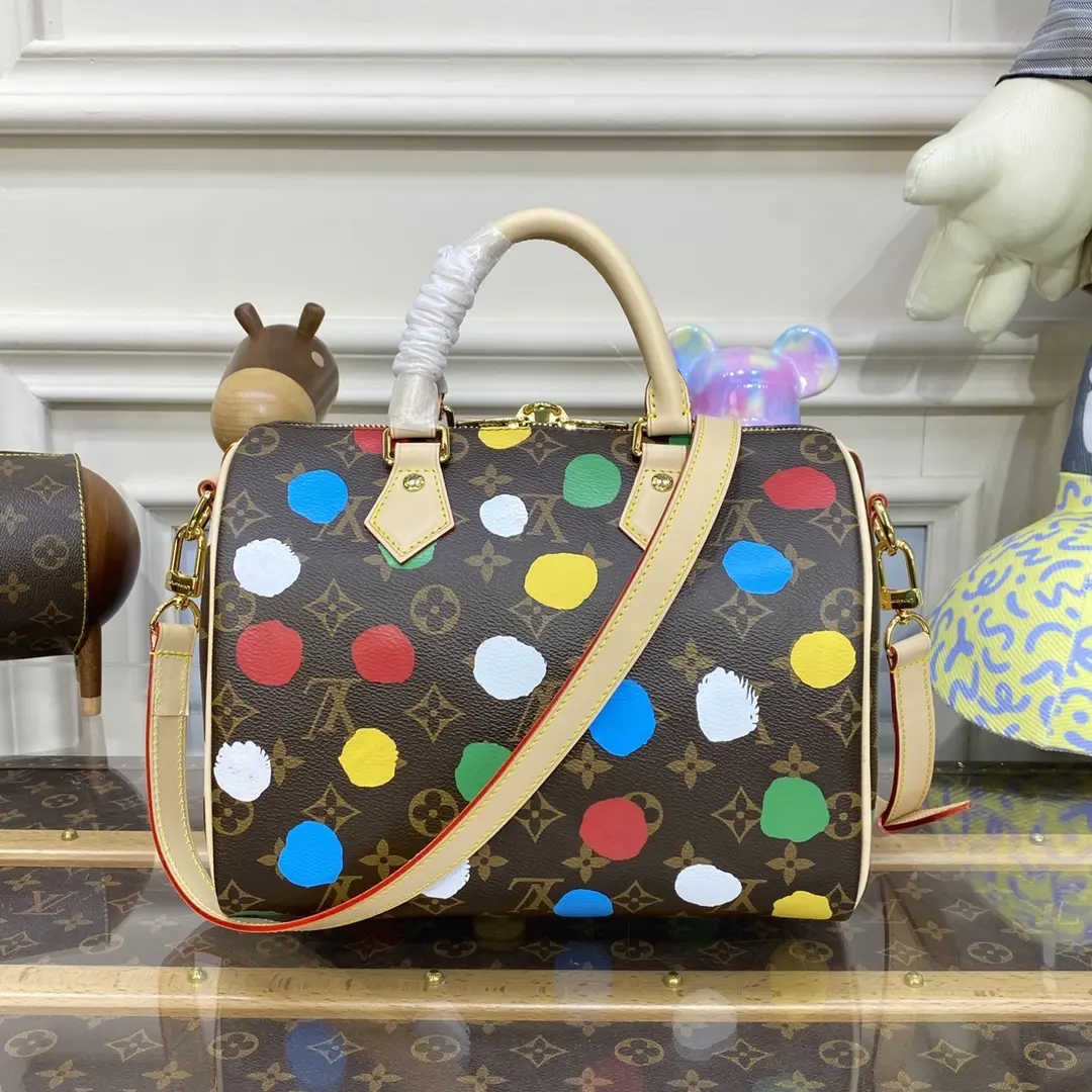 x yayoi kusama lv x yk speedy bandouliere 25 m46433 4 x yayoi kusama lv x yk speedy bandouliere 25 m46433 4