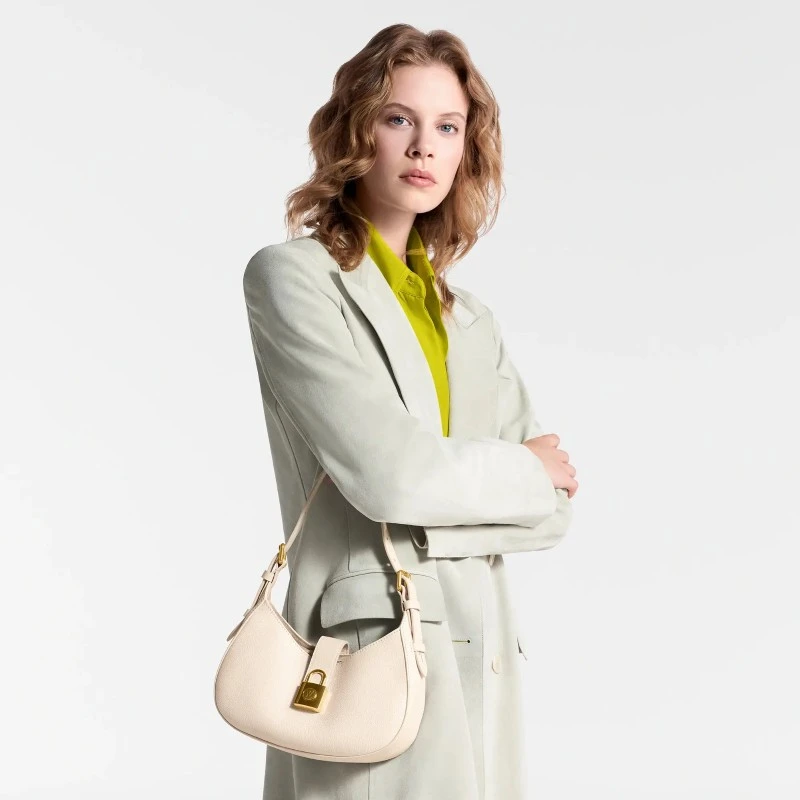 low key shoulder bag m24990 8 low key shoulder bag m24990 8